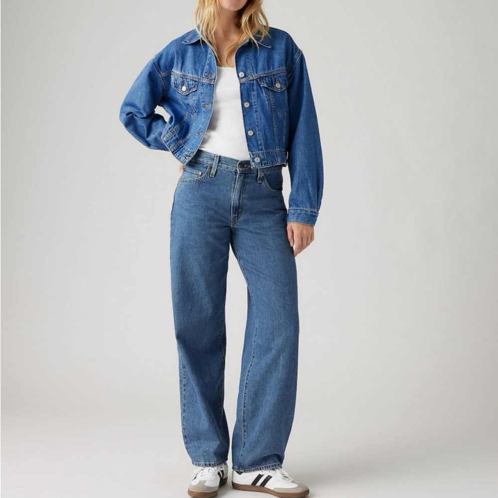 Levi’s baggy dad jeans